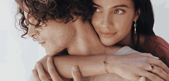 Valentin-napi ajándékozás egyszerűen a legjobb ajándékötlet az ékszer