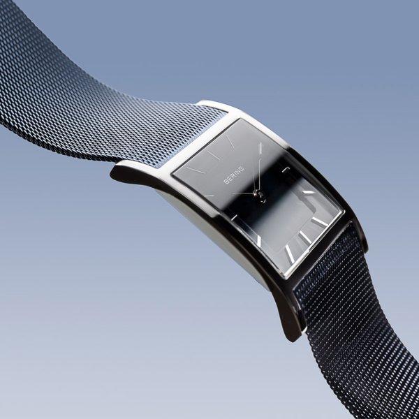 Bering Classic kék női óra ezüst mutatókkal 10426-307-S