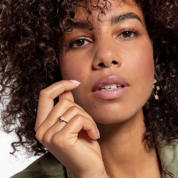 Thomas Sabo Csillogó csillag arany gyűrű 