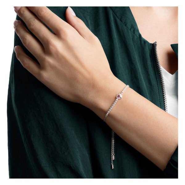 Swarovski Ezüst színű karkötő pink swarovski szívvel 5456813