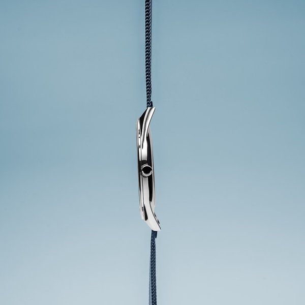 Bering Ultra slim kék ezüst női óra 17031-307