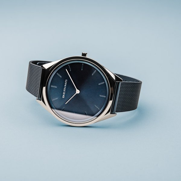 Bering Ultra slim kék ezüst női óra 17031-307