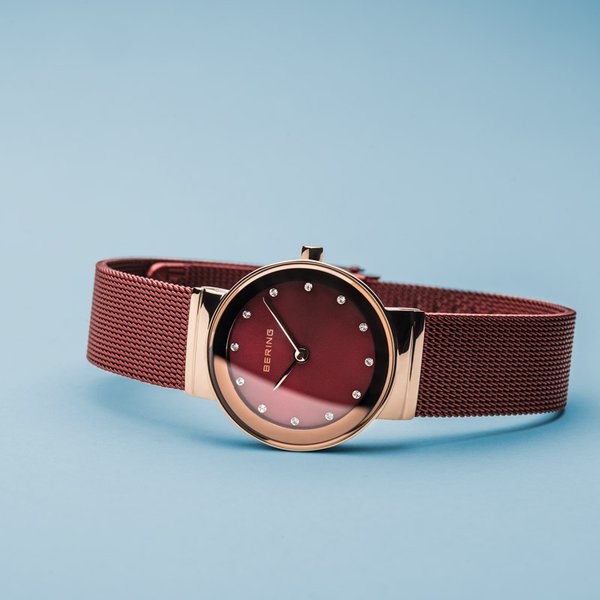 Bering Classic bordó rozé női óra kristályokkal 10126-363