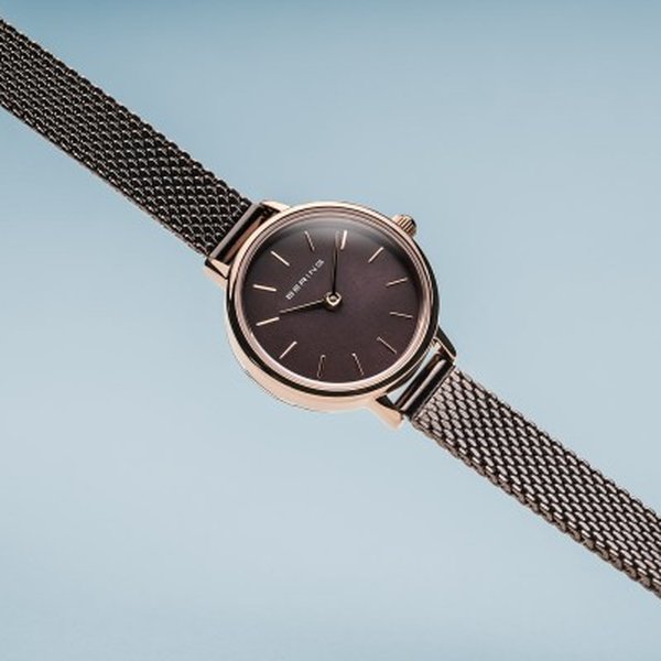 Bering Classic rozé barna mini női óra 11022-265