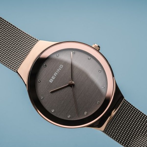 Bering Classic antracit rozé női óra kristályokkal 12934-369