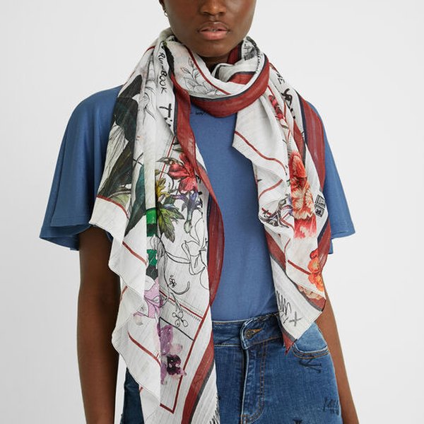 Desigual Mix flower rectangle sál 21SAWA06/1021