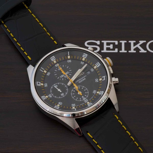 Seiko Fekete bőr szíjas kronográf férfi óra SNDC89P2