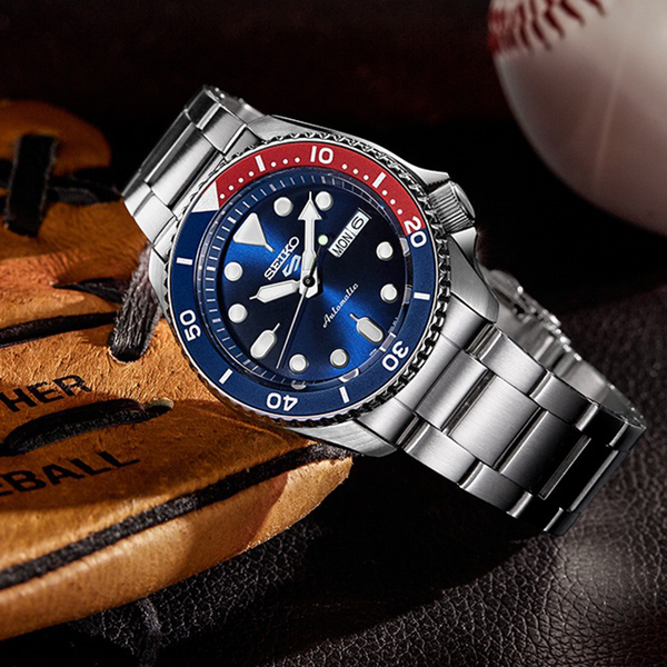 Seiko 5 Sports Sports Style kék piros lünettás férfi óra SRPD53K1