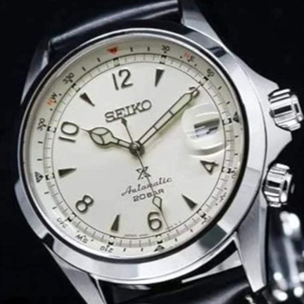 Seiko Prospex Alpinist bőrszíjas férfi óra SPB119J1