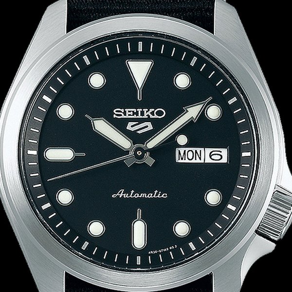 Seiko 5 Sports automata nato szíjas fekete számlapos férfi óra SRPE67K1