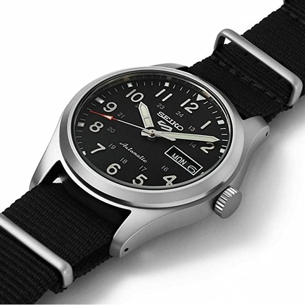 Seiko 5 Sports nato szíjas fekete számlapos férfi óra SRPG37K1