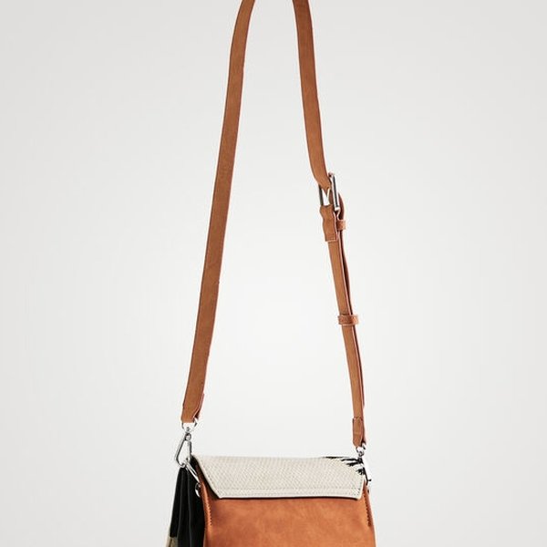 Desigual Click clocken rodas táska 22SAXPA8