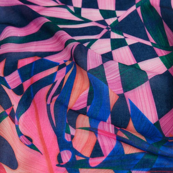 Desigual Virtual pink rectangle sál 22SAWA37