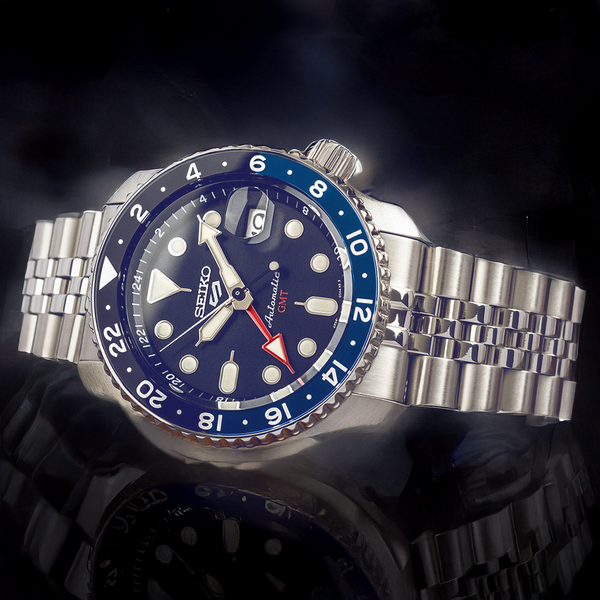 Seiko 5 Sports automata kék számlapos GMT karóra SSK003K1