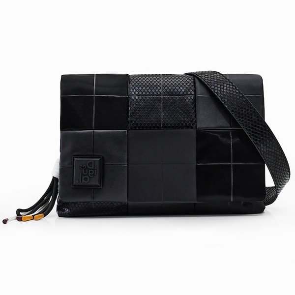 Desigual Damas dortmund flap fekete táska 23SAXP23/2000