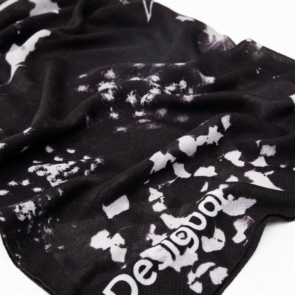 Desigual Floral BW fekete sál 23WAWA02