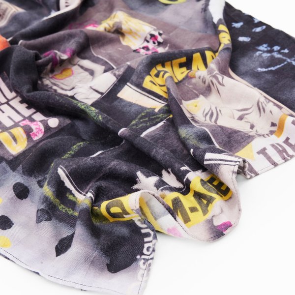 Desigual Fake news barna zöld sál 23WAWA18