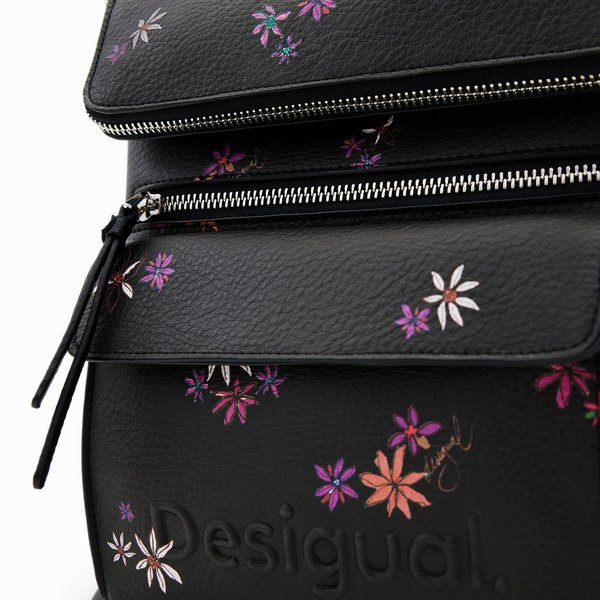Desigual Yvette nerano fekete virágmintás hátizsák 23WAKP09