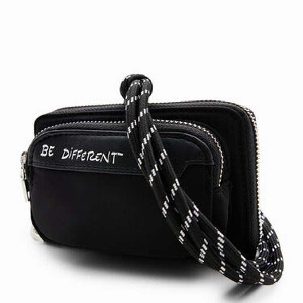 Desigual Pocketmas Marisa fekete pénztárca 23WAYY02-2000