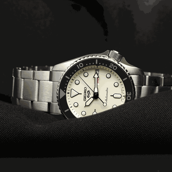 Seiko 5 Sports SKX Sports Style fehér automata férfi óra SRPK31K1