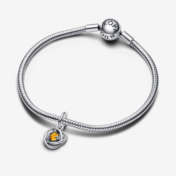 Pandora ékszer Méz színű örökkévalóság körök függő ezüst charm 793125C11