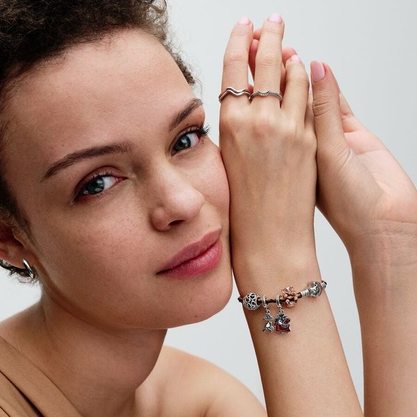 Pandora ékszer Disney Az oroszlánkirály Simba kapcsos fonott bőr karkötő 