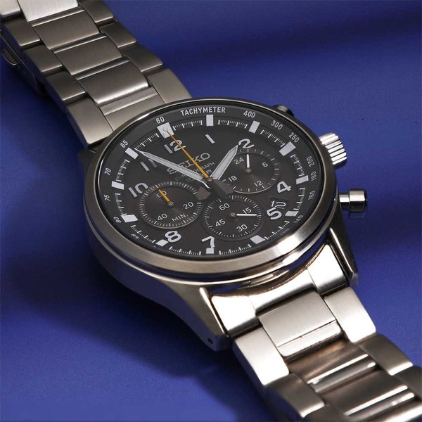Seiko Neo Sports fekete számlapos textil hibrid szíjas chronograph férfi karóra SSB449P1