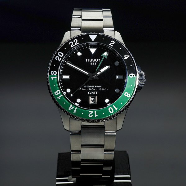 Tissot Seastar 1000 quartz GMT zöld fekete számlapos karóra T1208521105100