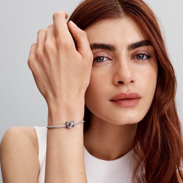 Pandora ékszer Stranger Things sötétben világító szív ezüst charm 793565C01