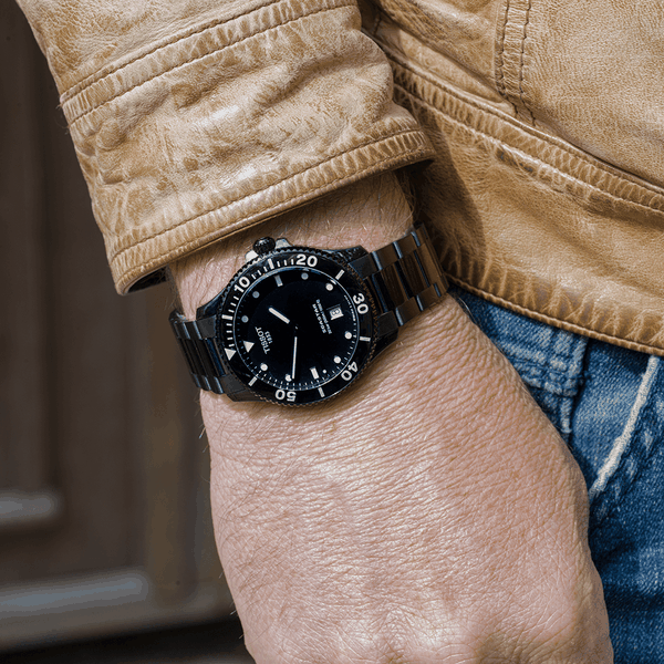 Tissot Seastar 1000 fekete férfi quartz karóra T1204103305100