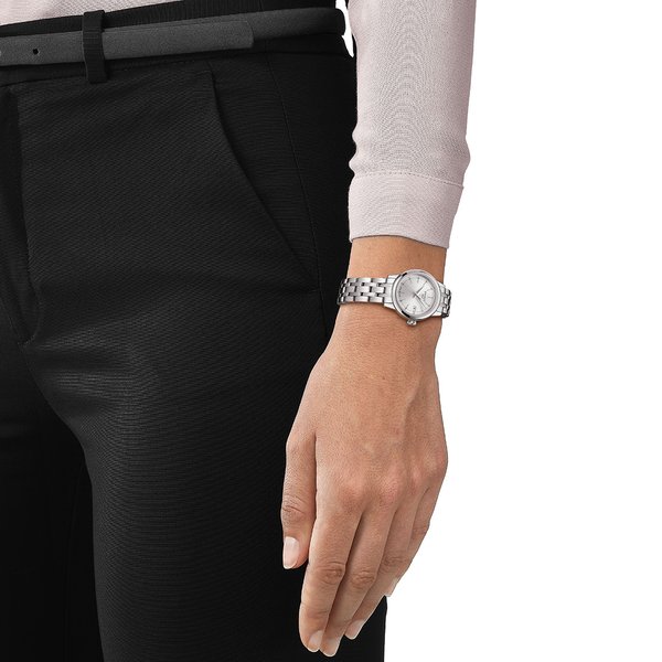 Tissot Classic dream ezüst színű női óra T1292101103100