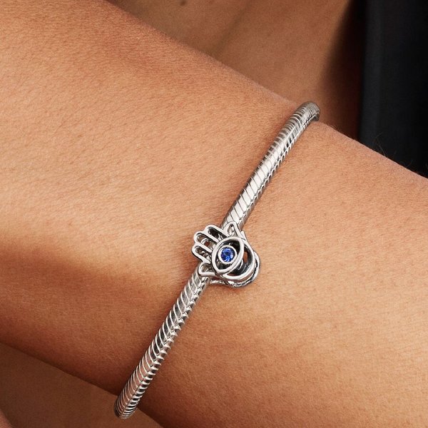 Pandora ékszer Hamza keze ezüst charm kék kristállyal 794062C01