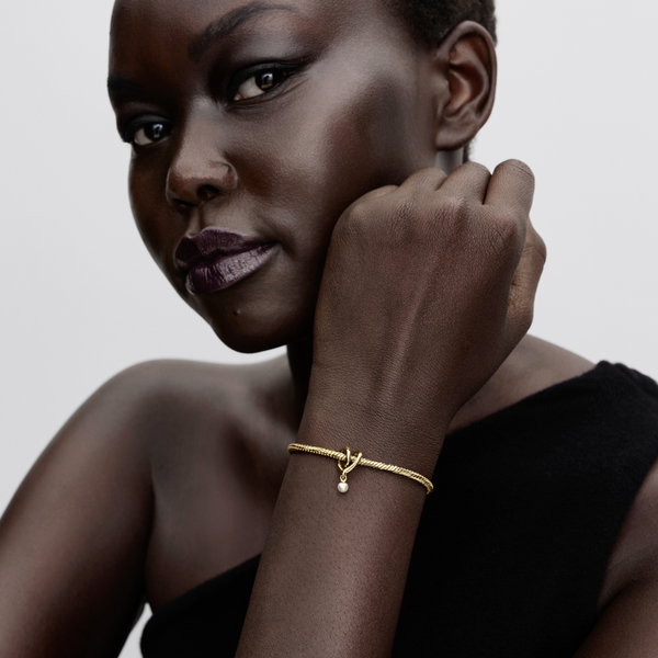 Pandora ékszer Shine szív charm szintetikus gyönggyel 764138C01