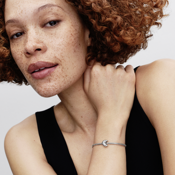 Pandora ékszer Félhold ezüst charm kövekkel 794254C01
