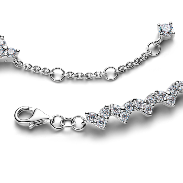 Pandora ékszer Tripla köves szivek ezüst karkötő 