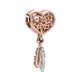 Pandora ékszer Áttört szív és tollak álomfogó rozé charm 789068C00