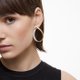 Swarovski Exist rozé színű közepes fülbevaló kristályokkal 5636960