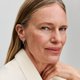 Pandora ékszer Virágzó rózsa ívelt ezüst fülbevaló 293214C00