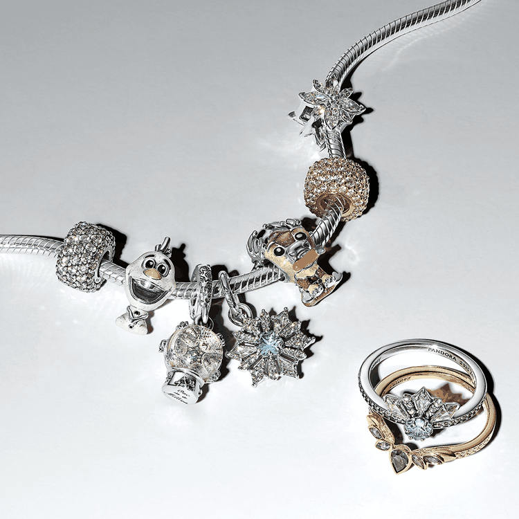 Pandora Disney karácsonyi charm
