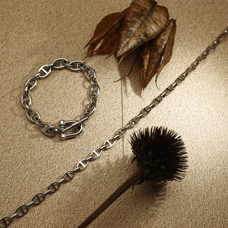 Nomination Ecclettica ezüst színű navy karkötő Nomination Ecclettica ezüst színű navy kis szemű nyaklánc