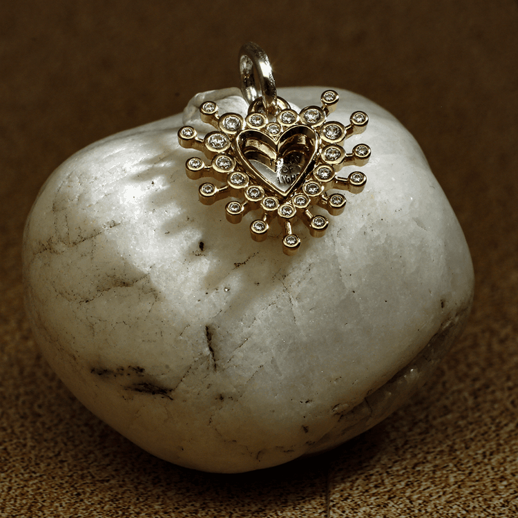 Sugárzó szív dupla függő medál Sugárzó szív függő charm