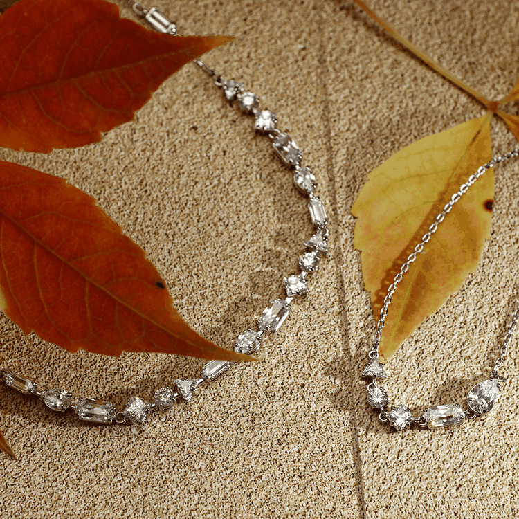 Swarovski Mesmera ezüst színű ékszerek Swarovski Mesmera ezüst színű köves ékszer szett karkötővel