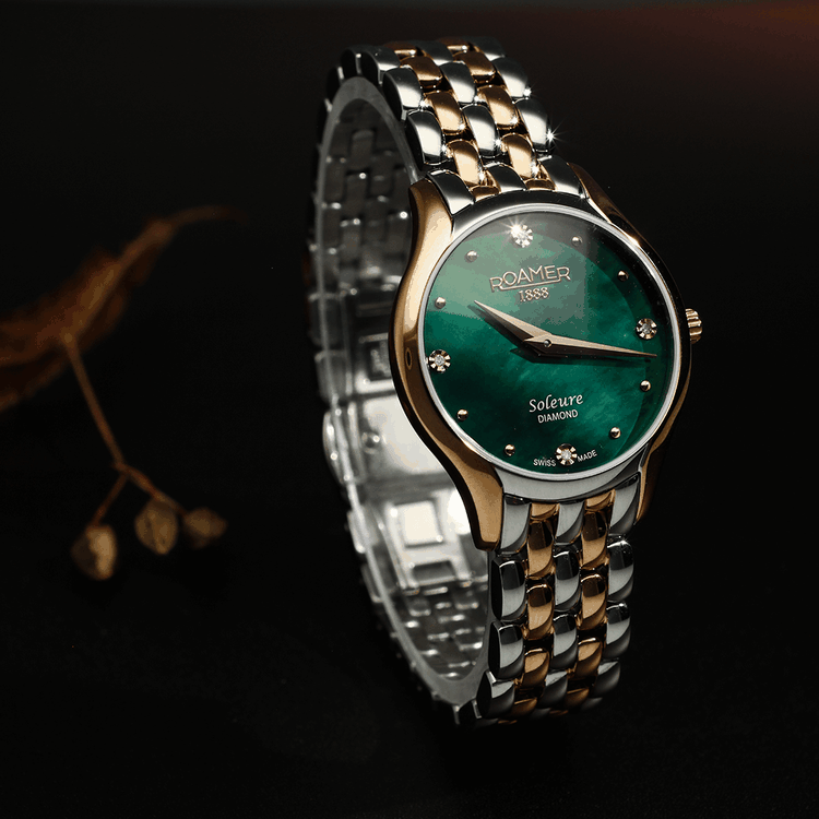 Roamer Diamond bicolor gyémánt indexes női karóra Roamer Soleure Diamond bicolor gyémánt indexes zöld quartz női karóra