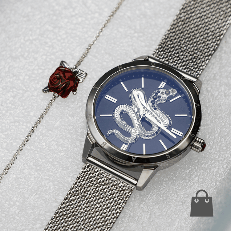 Stílusos női szett Thomas Sabo kígyó motívumos ezüst órával és „Rózsák románca” karkötővel. Különleges ajándék egyedi megjelenéshez.