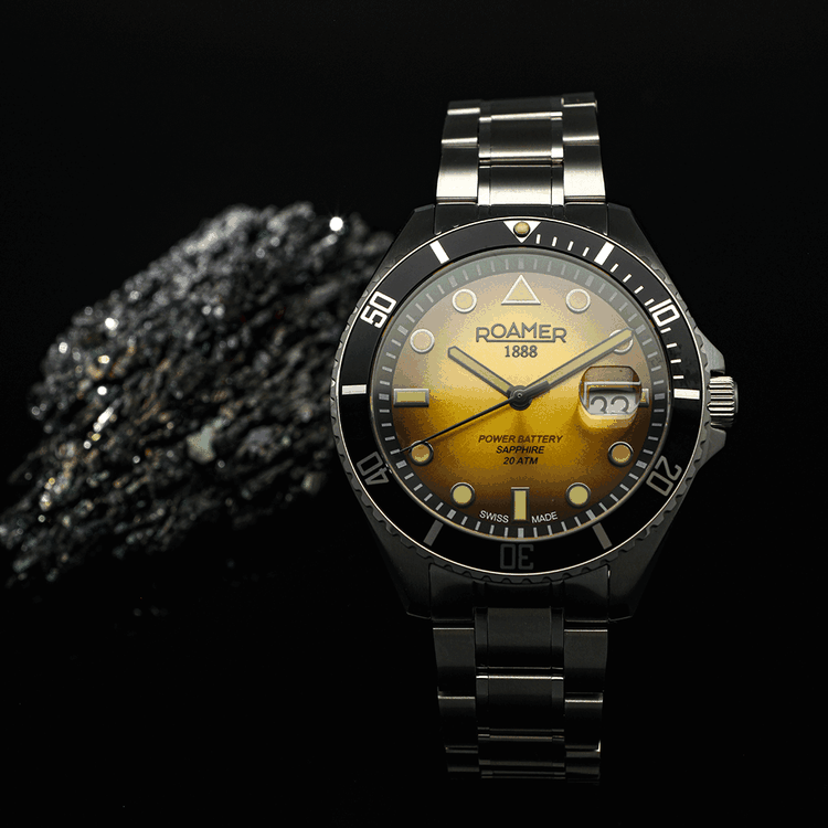 Roamer férfi kronográf óra kék számlappal és acél szíjjal, időtálló ajándékötletként