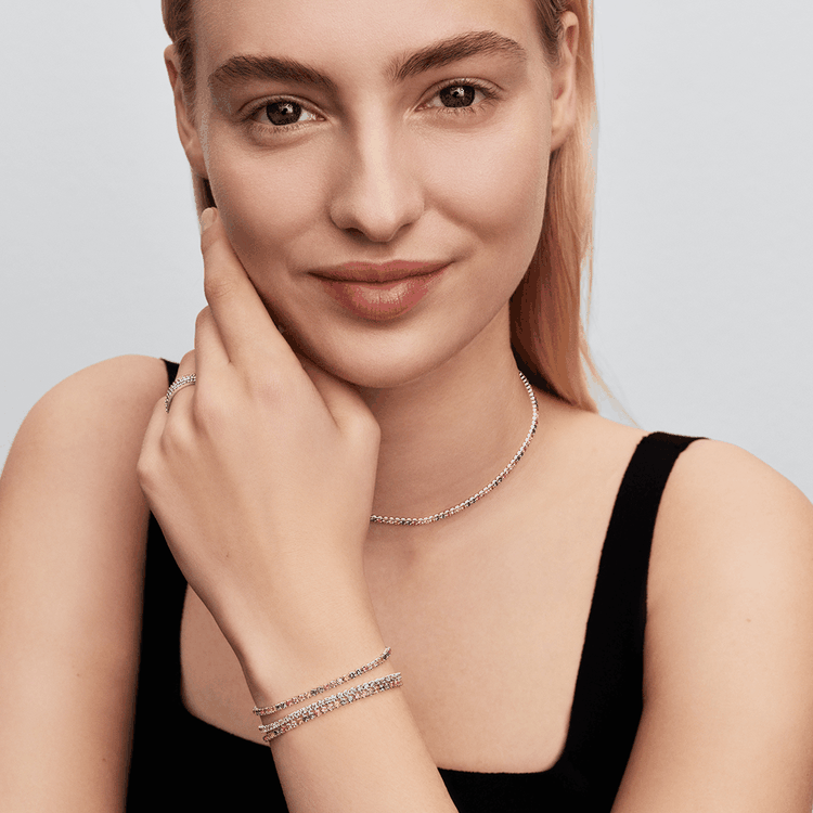 Pandora szivárványos tenisznyaklánc karkötő és gyűrűk színes kövekkel nyári összeállításban