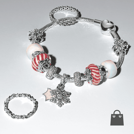 Pandora karácsonyi karkötő cukorpálca és hópehely charmokkal - szett