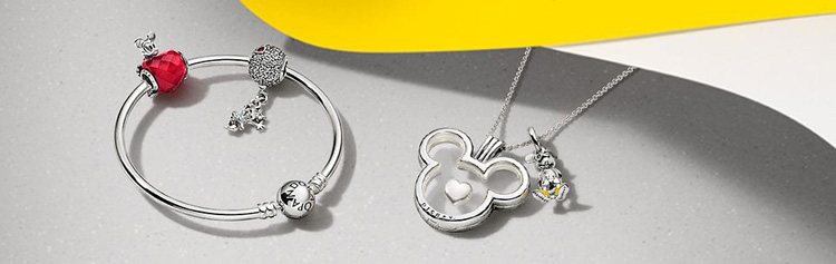 Pandora és a Mickey Mouse