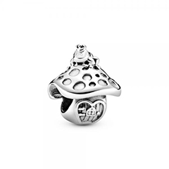 Pandora gomba charm