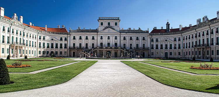 Fertődi Esterházy-kastély